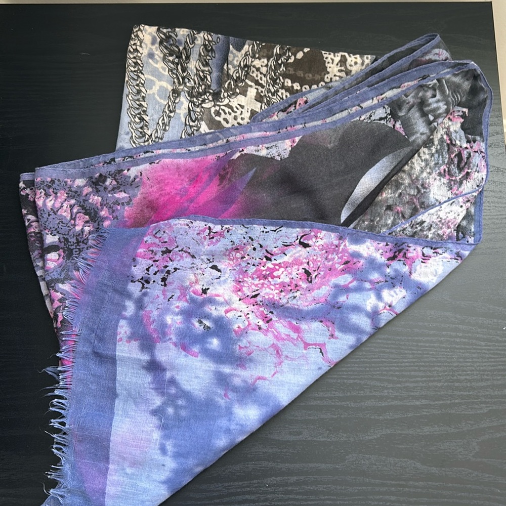 Scarf/wrap - Picture 2 of 5